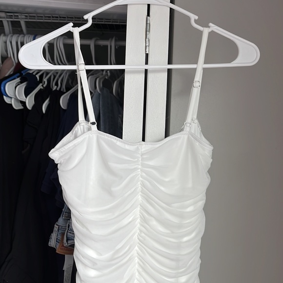 Amazon White Ruched Dress, NWOT - Picture 6 of 6